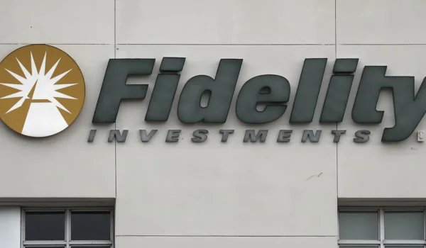 Fidelity Beats Investor Lawsuit